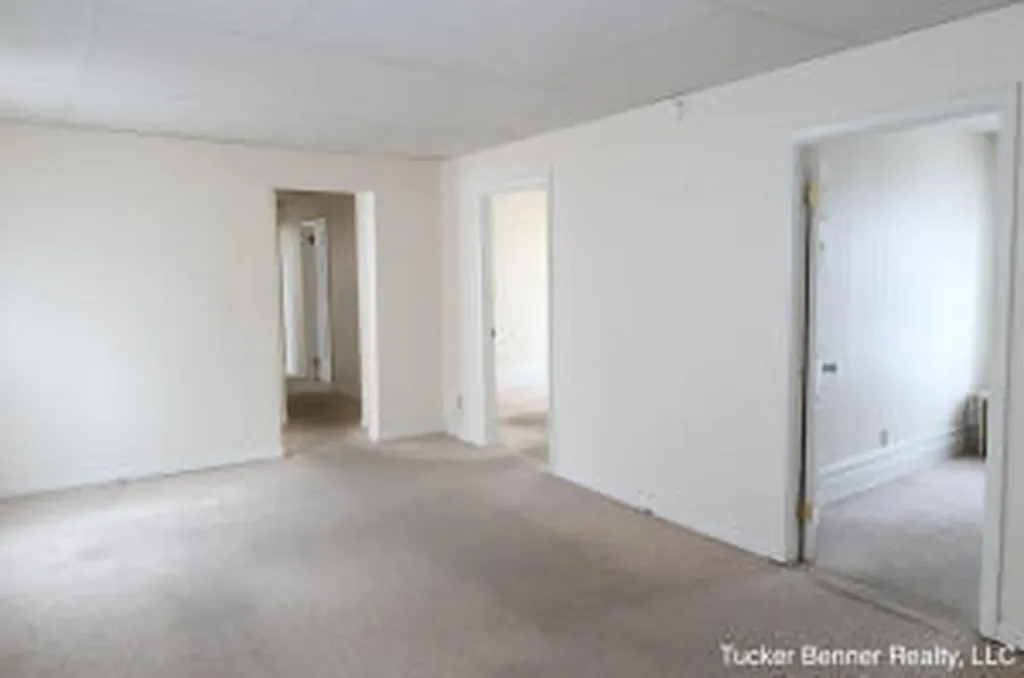 293 N 3rd Avenue Fruitport Village MI 49415