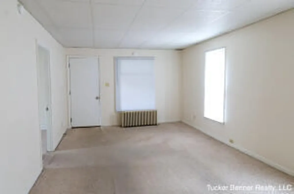 293 N 3rd Avenue Fruitport Village MI 49415