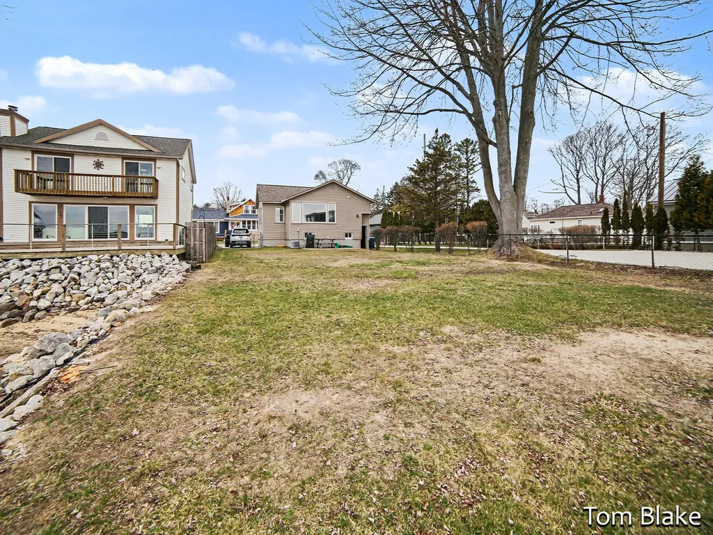 1834 Edgewater Street Muskegon City MI 49441