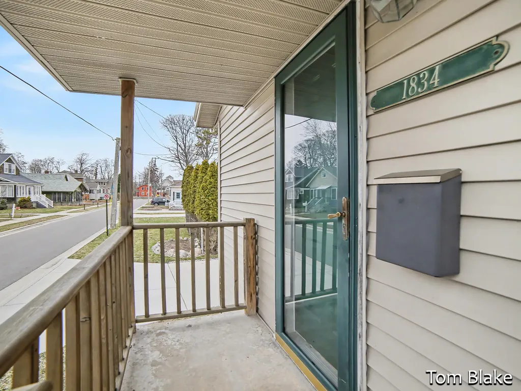1834 Edgewater Street Muskegon City MI 49441