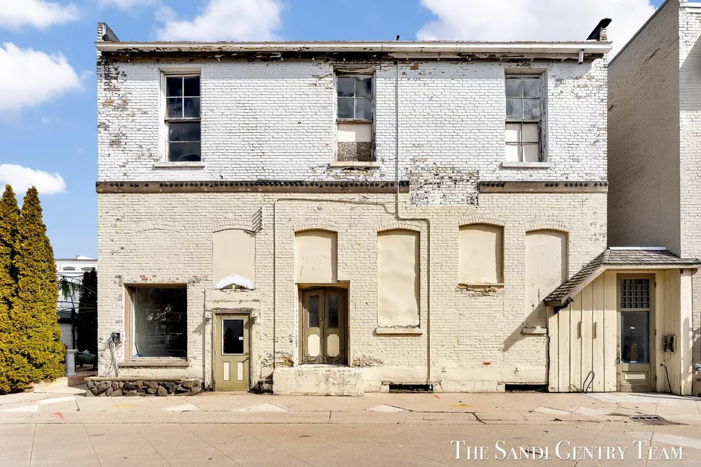 224 Washington Avenue Grand Haven City MI 49417