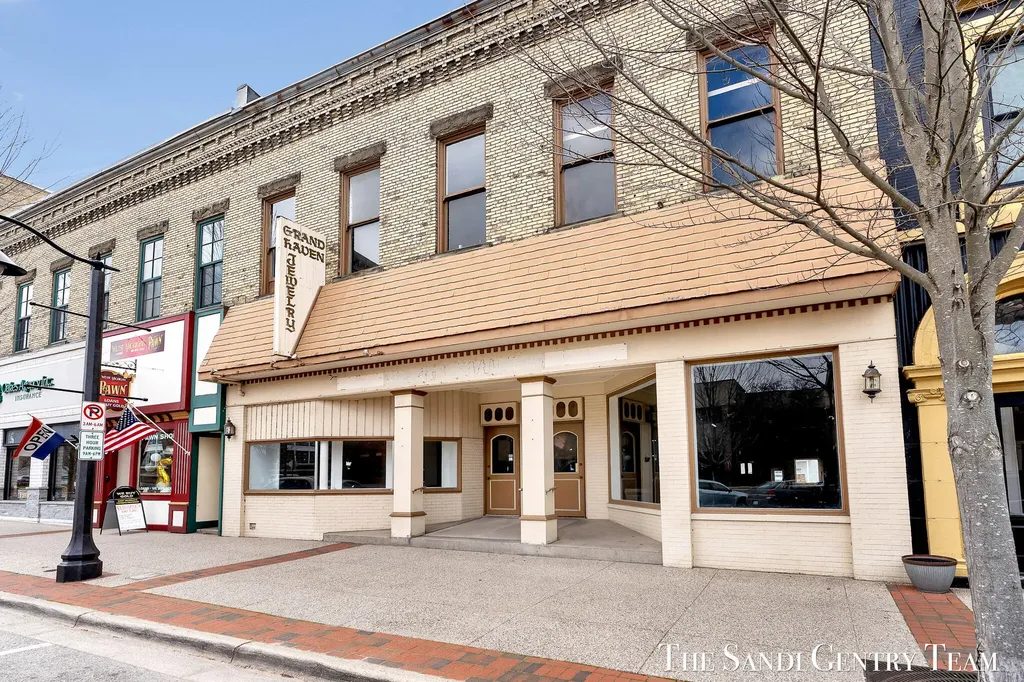 224 Washington Avenue Grand Haven City MI 49417