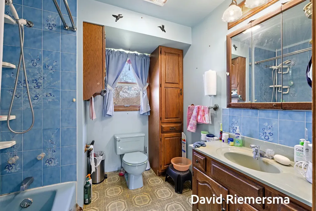 466 27th Street Allegan Township MI 49010