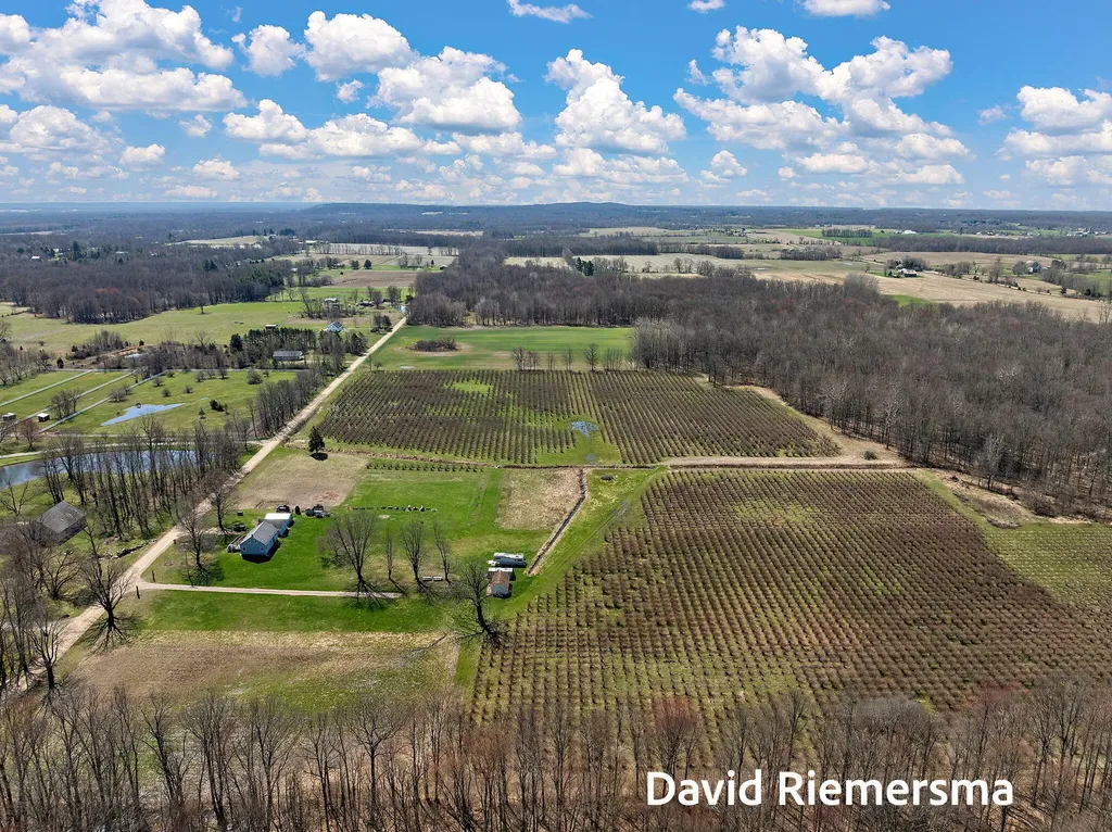 466 27th Street Allegan Township MI 49010