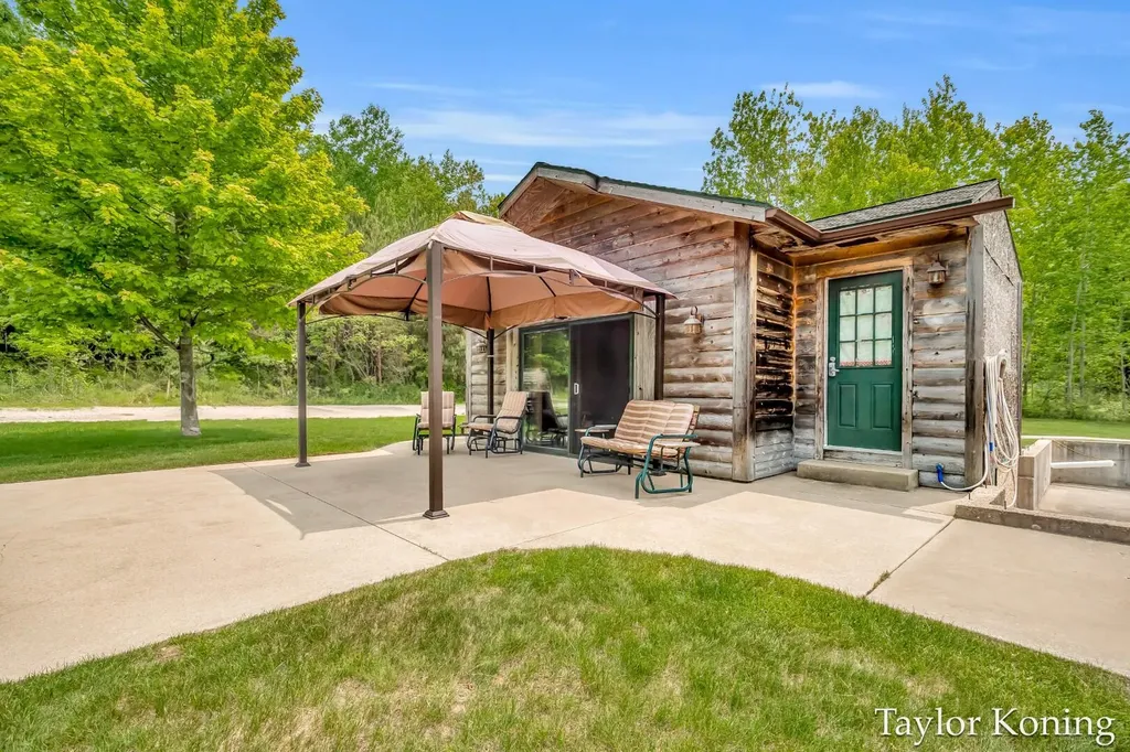 3111 N 128th Avenue Elbridge Township MI 49420