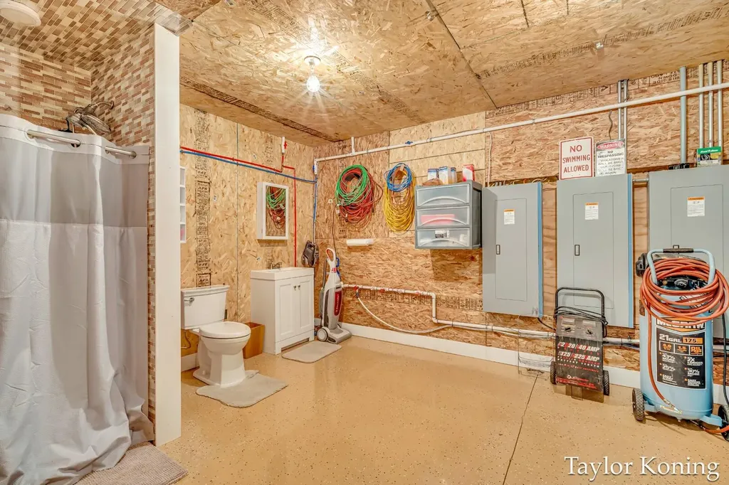 3111 N 128th Avenue Elbridge Township MI 49420