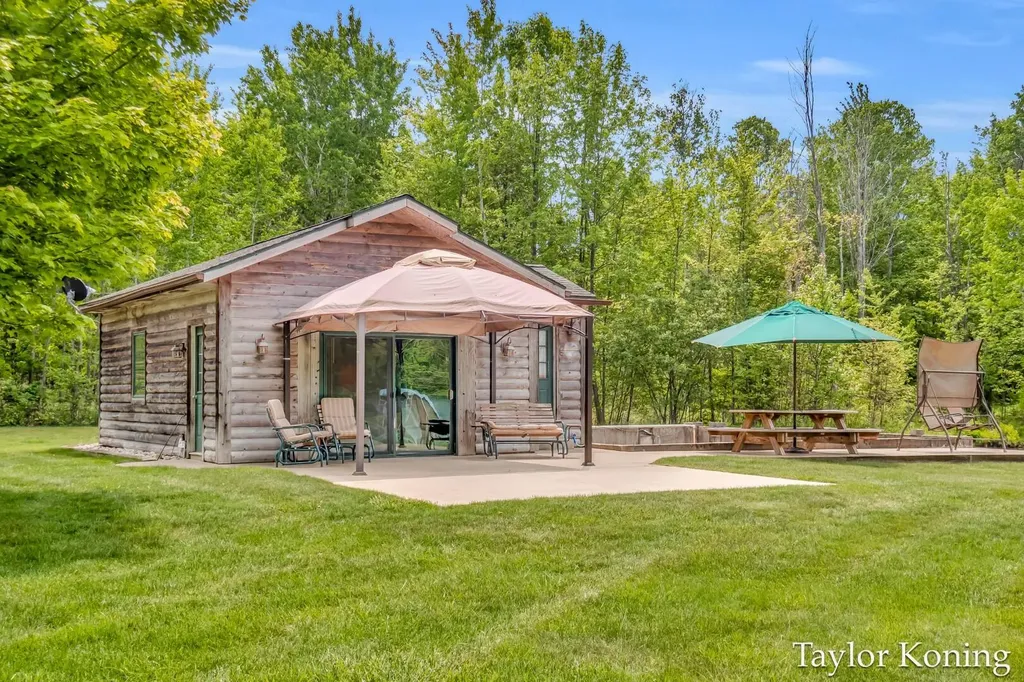 3111 N 128th Avenue Elbridge Township MI 49420