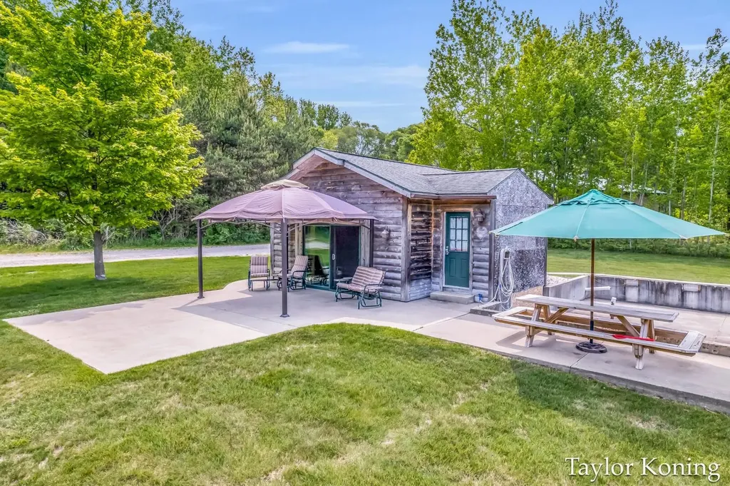 3111 N 128th Avenue Elbridge Township MI 49420