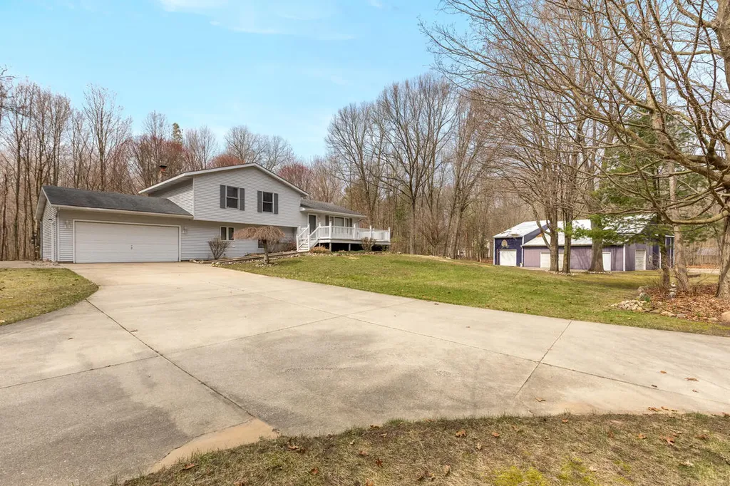 2902 63rd Street Saugatuck Township MI 49408