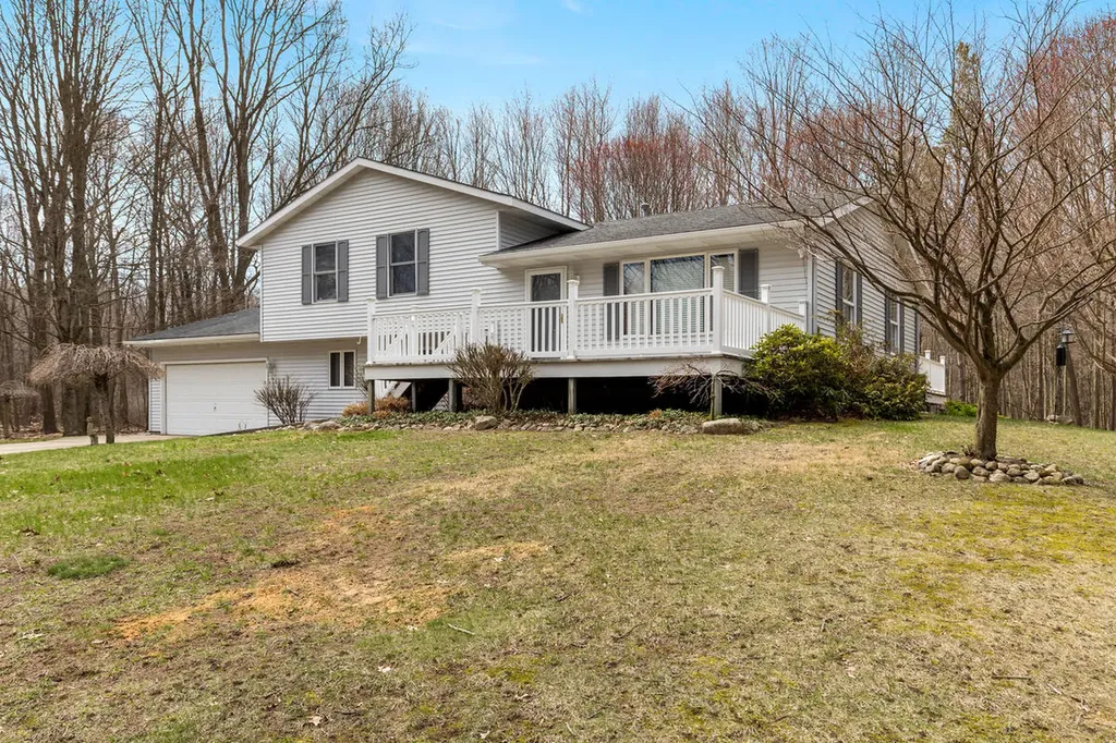 2902 63rd Street Saugatuck Township MI 49408