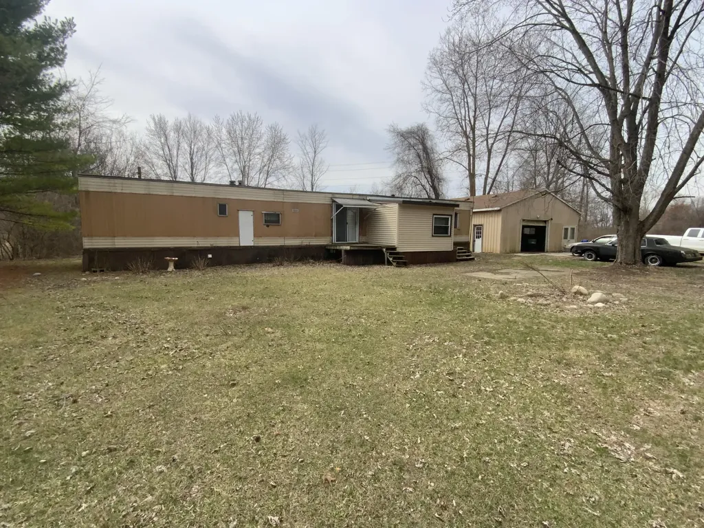 8401 Clinton Road Tompkins Township MI 49201