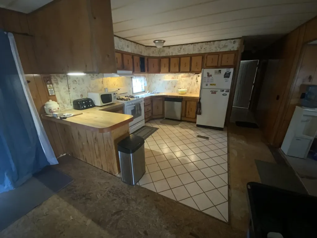 8401 Clinton Road Tompkins Township MI 49201