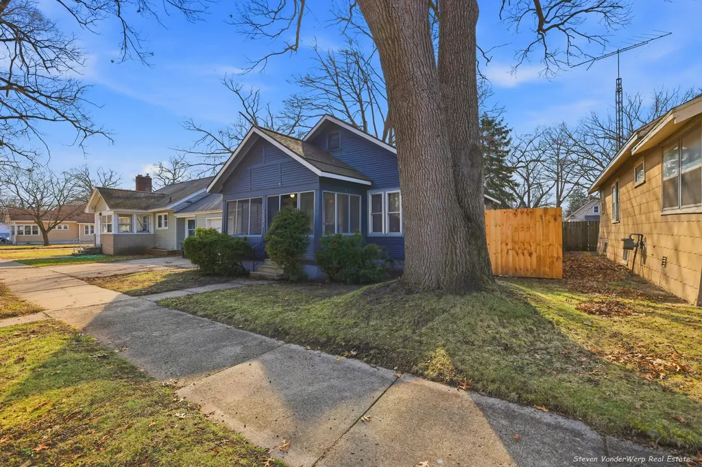 1721 Jarman Street Muskegon City MI 49442