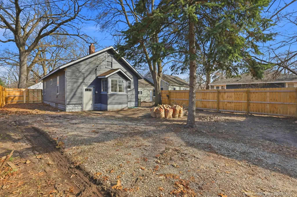 1721 Jarman Street Muskegon City MI 49442