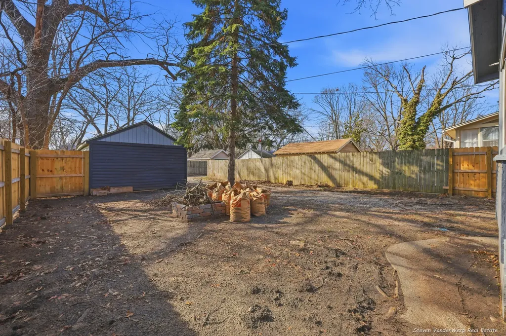 1721 Jarman Street Muskegon City MI 49442