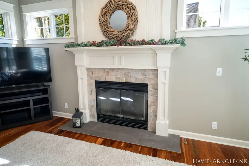 461 Island View Drive Park Township MI 49424