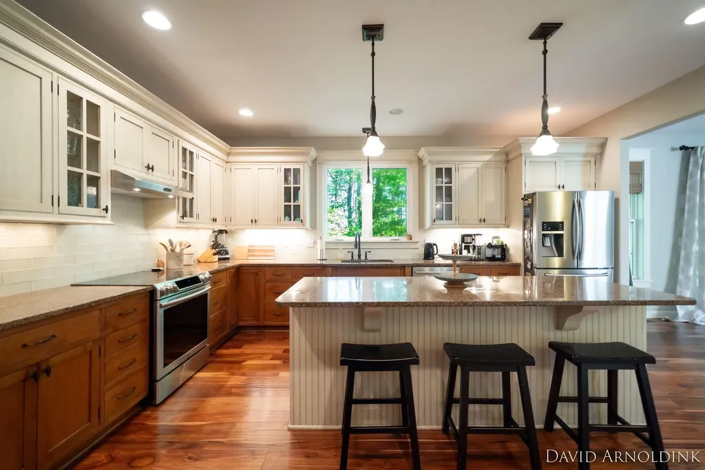 461 Island View Drive Park Township MI 49424