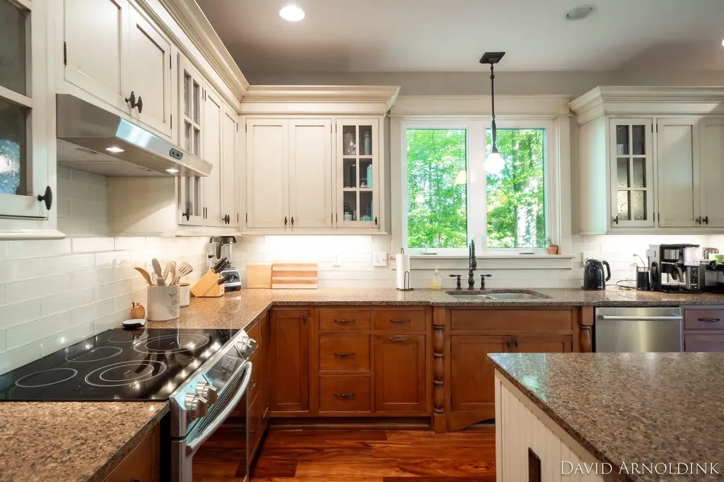 461 Island View Drive Park Township MI 49424