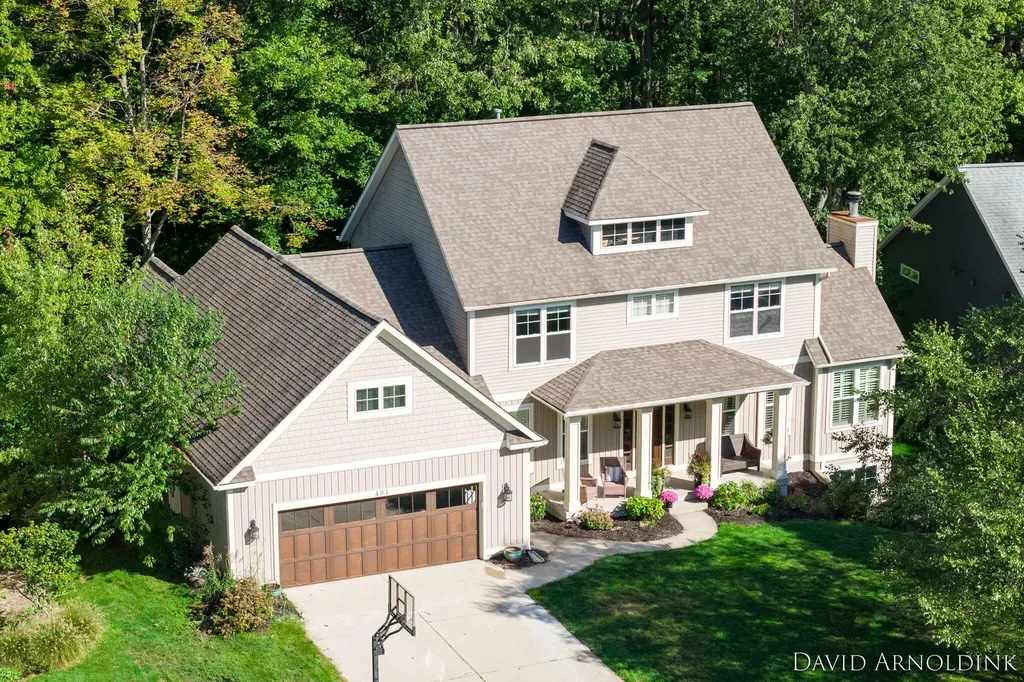 461 Island View Drive Park Township MI 49424