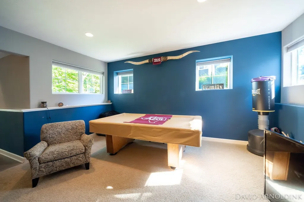 461 Island View Drive Park Township MI 49424
