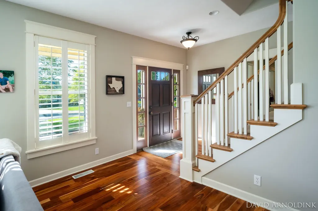 461 Island View Drive Park Township MI 49424