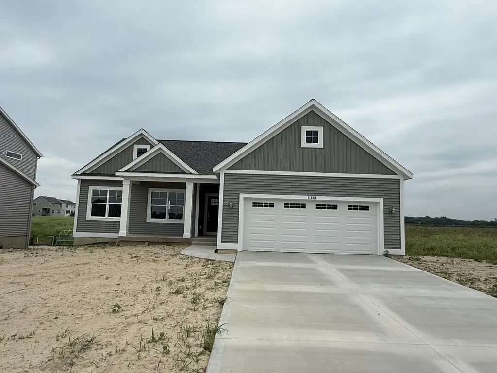 11665 Cherrybud Drive Holland Charter Township MI 49424