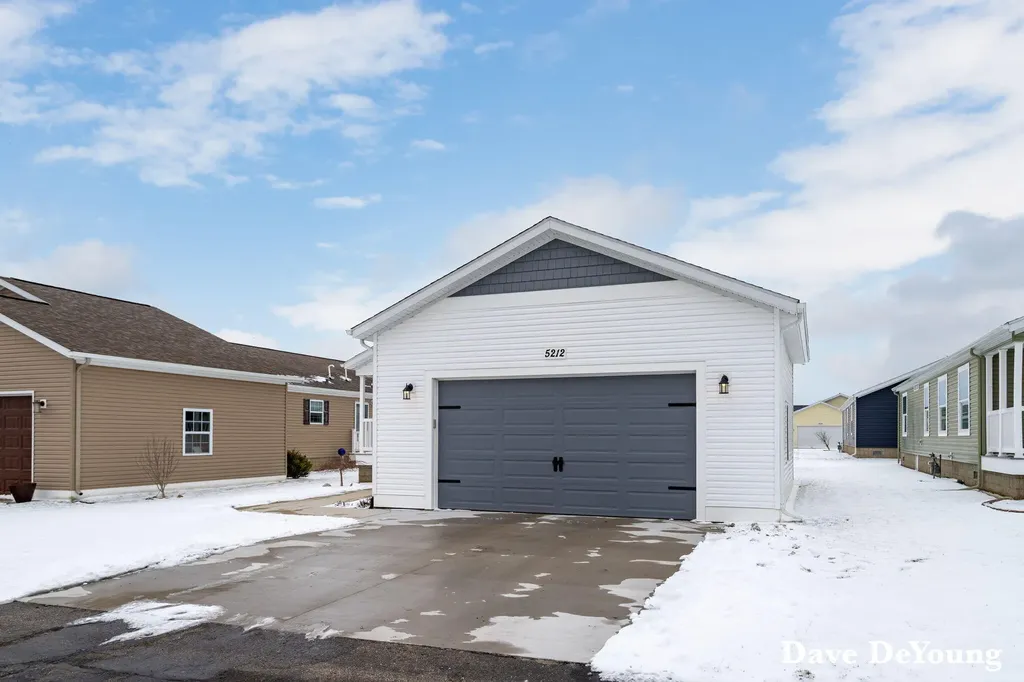 5212 E Scenic Turn Lane Fillmore Township MI 49423