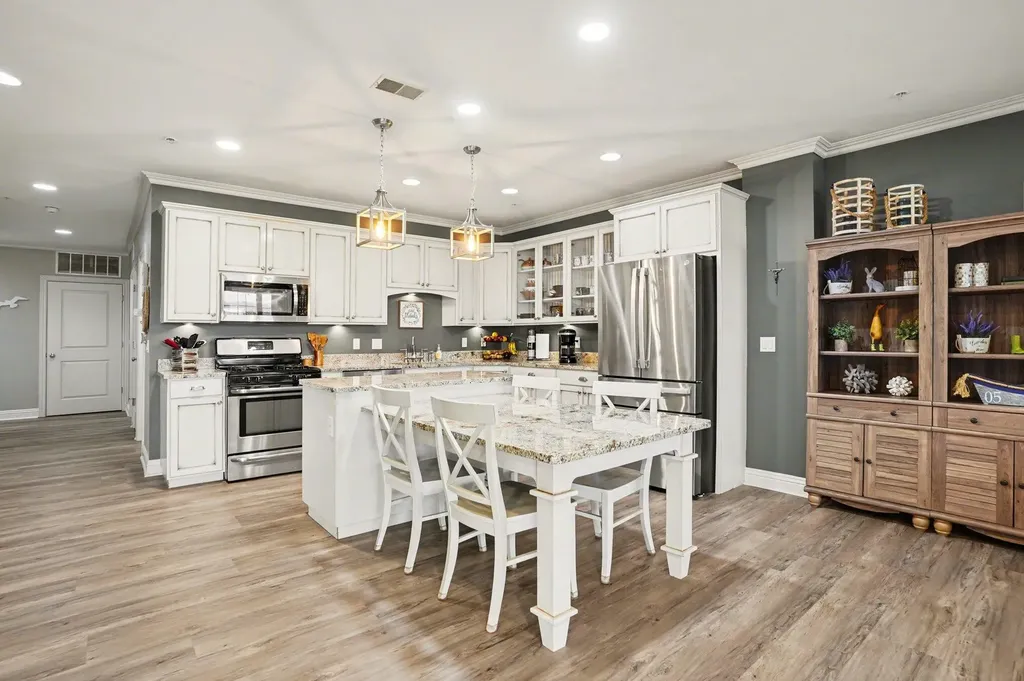 917 W Savidge Street Spring Lake Village MI 49456
