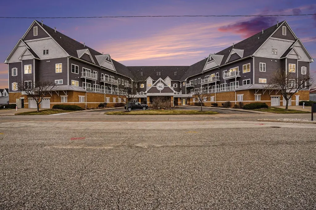917 W Savidge Street Spring Lake Village MI 49456