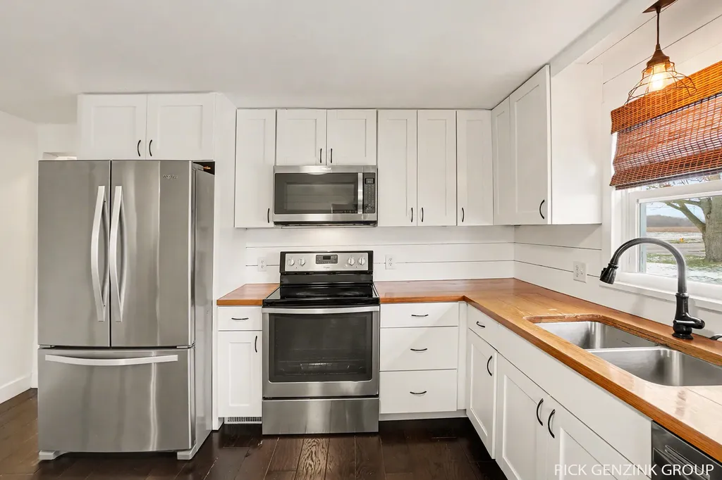 5257 146th Avenue Fillmore Township MI 49423