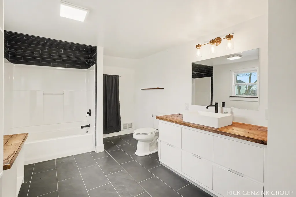 5257 146th Avenue Fillmore Township MI 49423