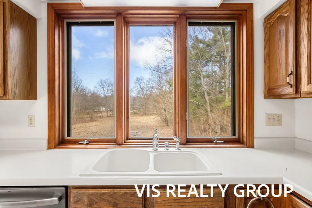 4275 Ford Road Laketon Township MI 49445