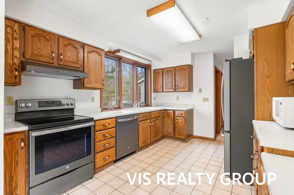 4275 Ford Road Laketon Township MI 49445