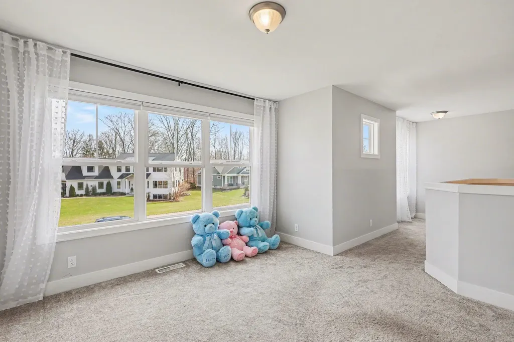 2803 Pinehill Drive Park Township MI 49424