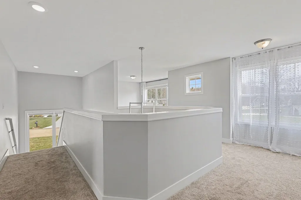 2803 Pinehill Drive Park Township MI 49424