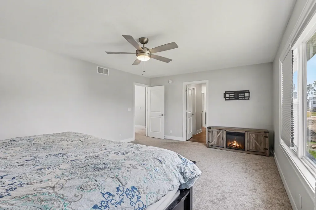 2803 Pinehill Drive Park Township MI 49424