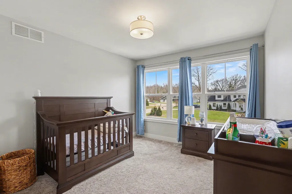 2803 Pinehill Drive Park Township MI 49424