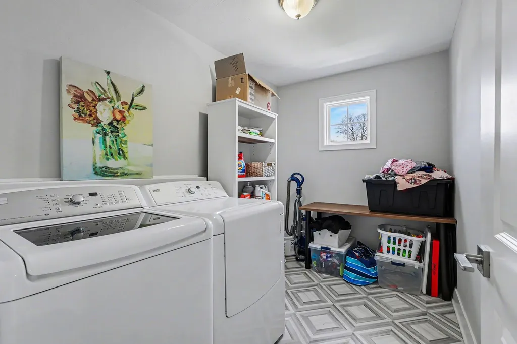 2803 Pinehill Drive Park Township MI 49424