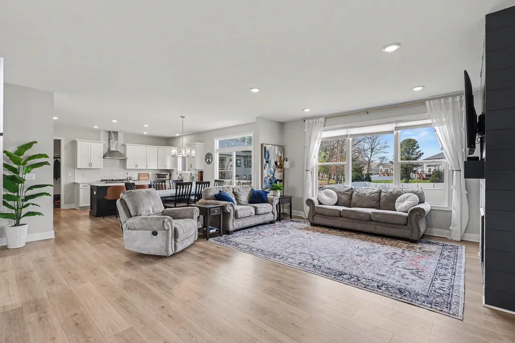 2803 Pinehill Drive Park Township MI 49424