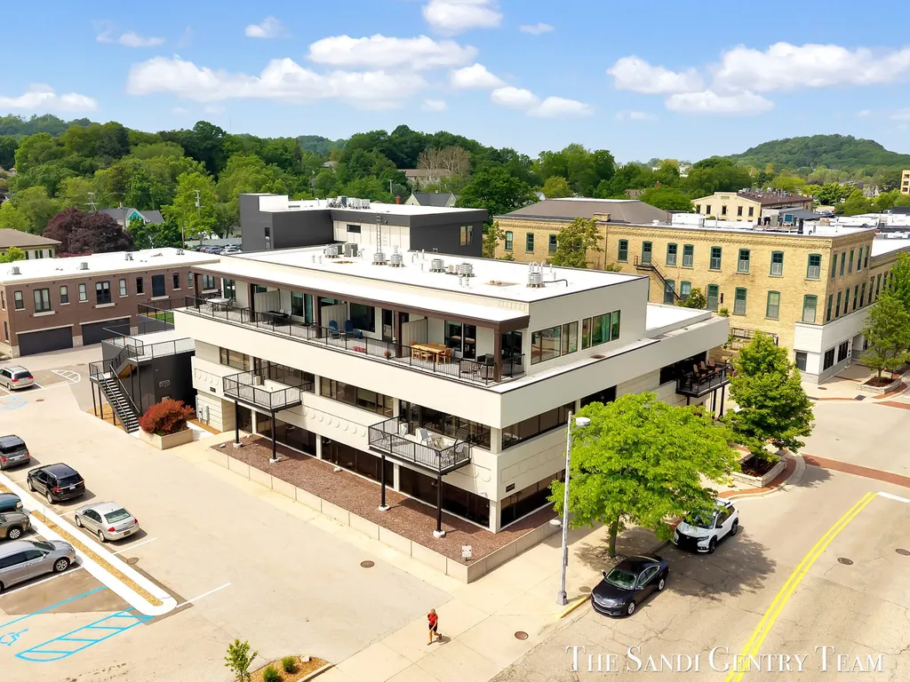 300 Washington Avenue Grand Haven City MI 49417