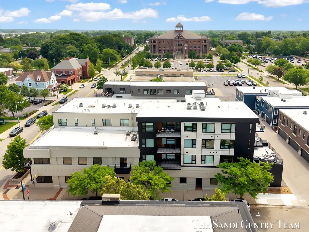 300 Washington Avenue Grand Haven City MI 49417