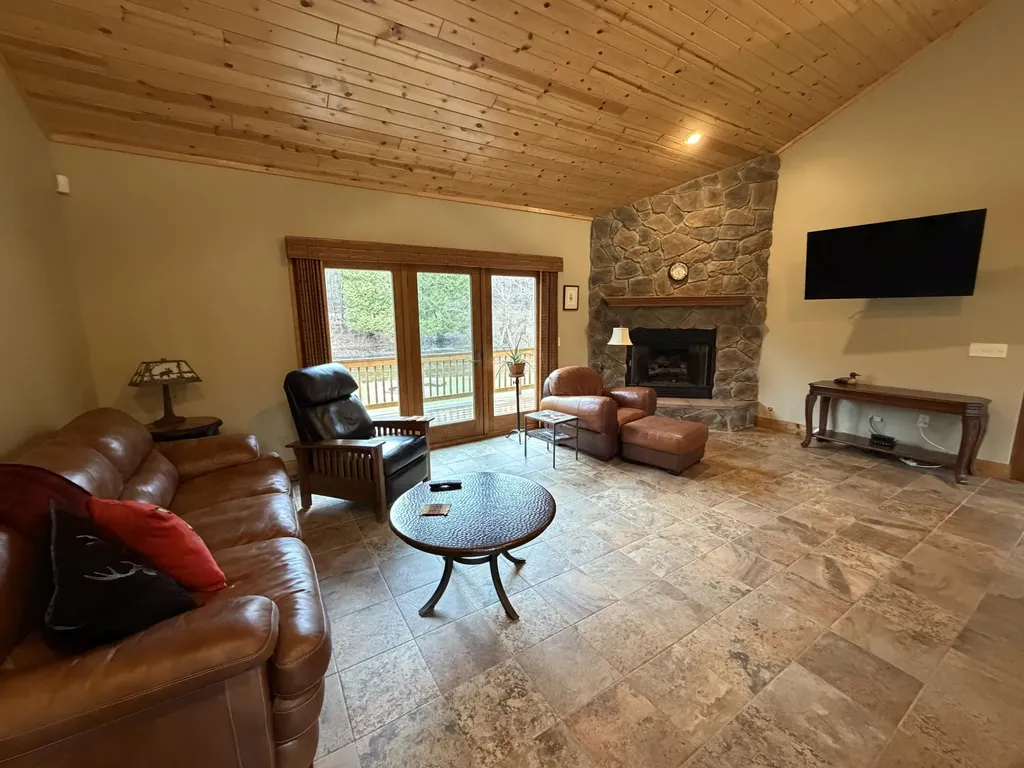 6425 S Taylor Road Logan Township MI 49402