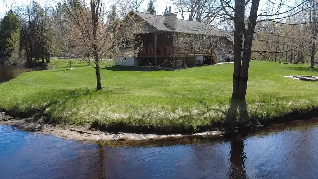 6425 S Taylor Road Logan Township MI 49402
