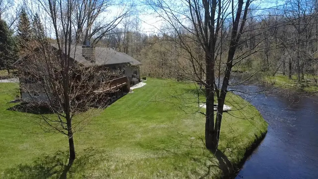 6425 S Taylor Road Logan Township MI 49402