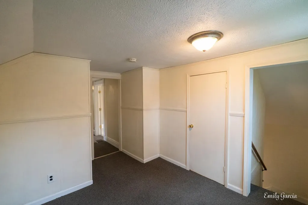1151 W Dale Avenue Muskegon City MI 49441