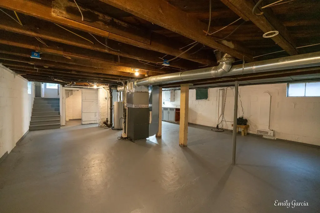 1151 W Dale Avenue Muskegon City MI 49441