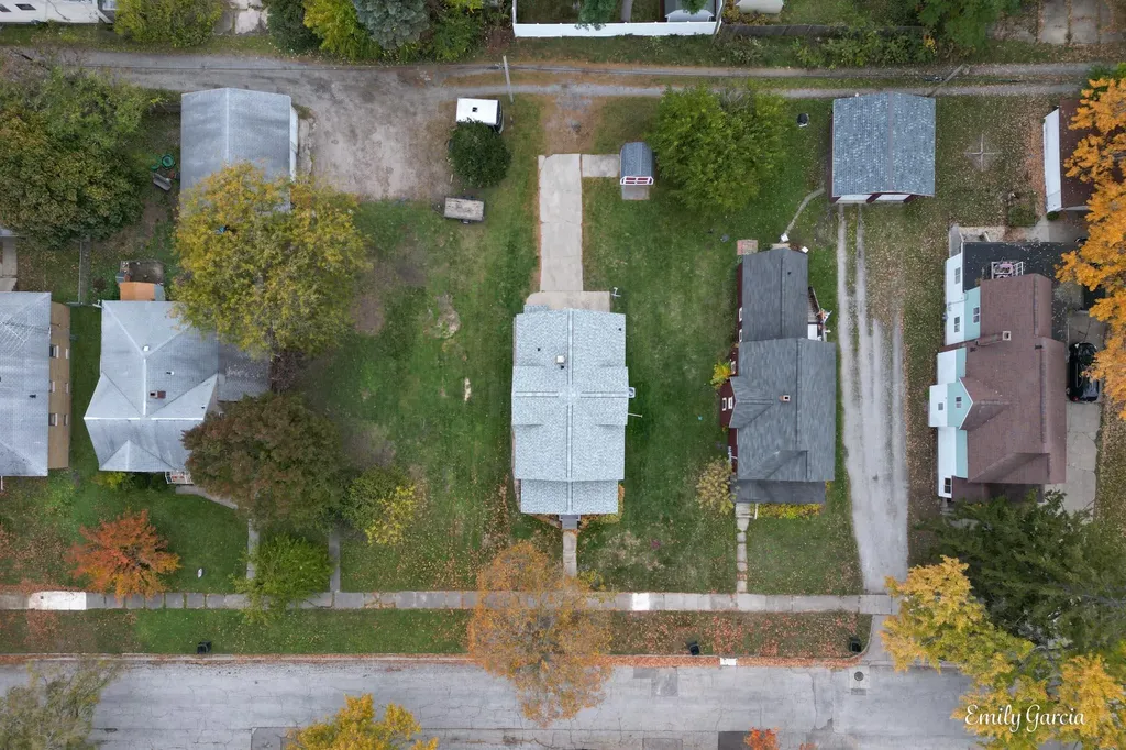 1151 W Dale Avenue Muskegon City MI 49441