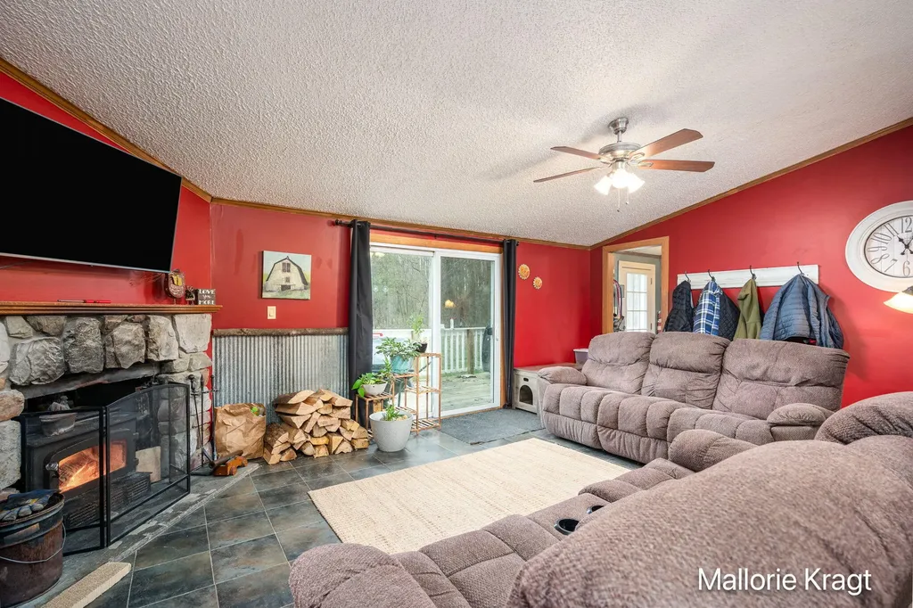 4328 105th Avenue Cheshire Township MI 49010