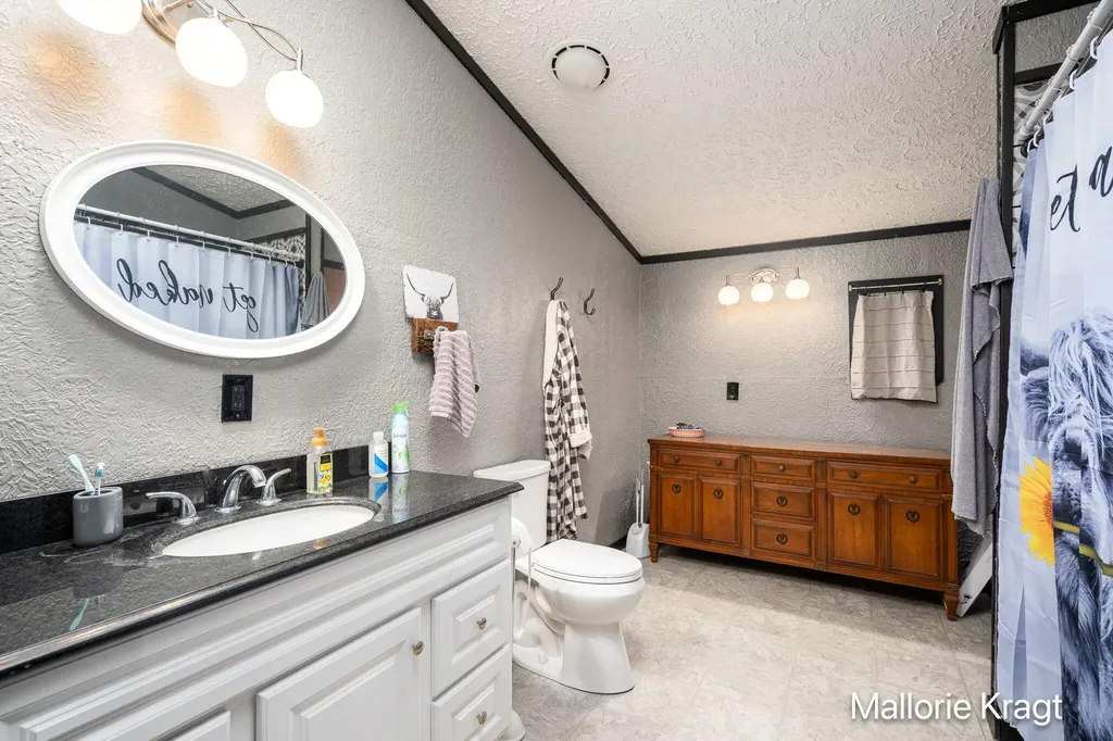 4328 105th Avenue Cheshire Township MI 49010