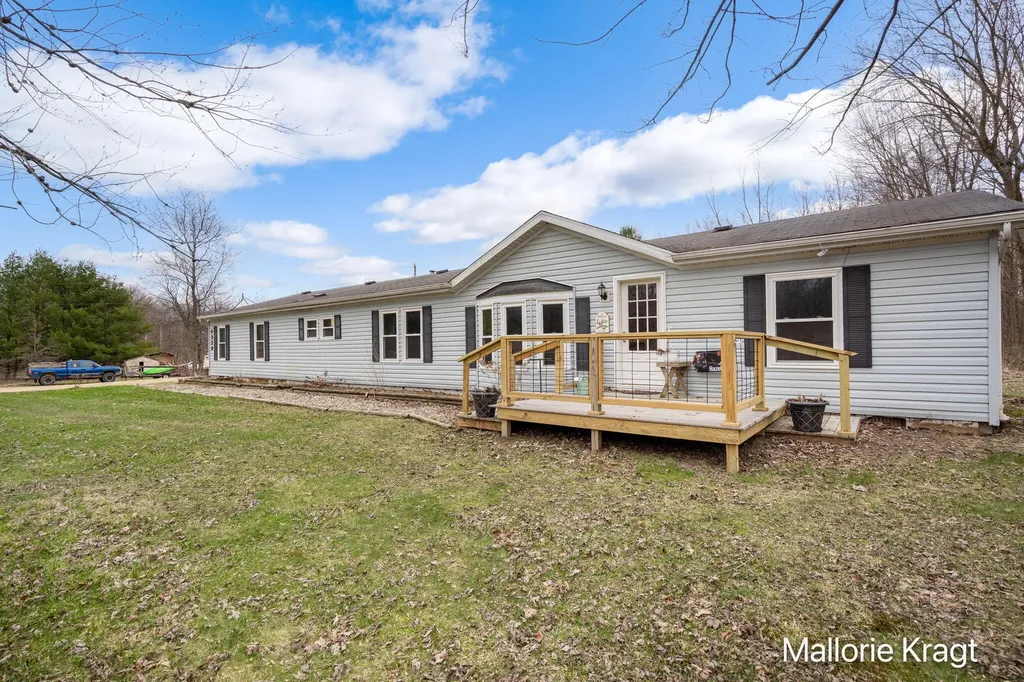 4328 105th Avenue Cheshire Township MI 49010